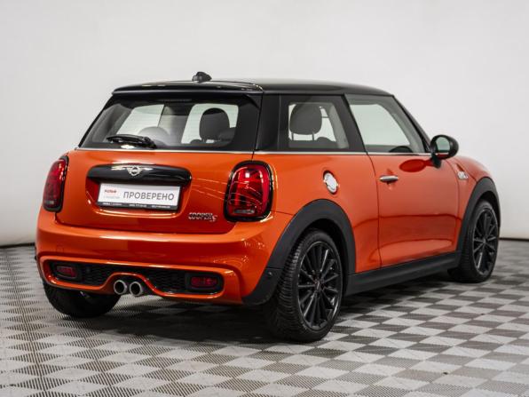 Mini Hatch III (F55/F56) Рестайлинг с пробегом 2019 года, цена 2 498 000 рублей, 15062 км, хэтчбек, Автокод Объявления