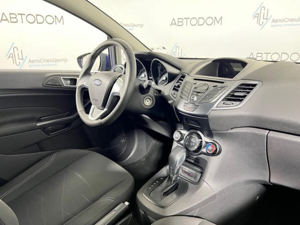 Ford Fiesta Mk6 Рестайлинг с пробегом 2016 года, цена 947 000 рублей, 58128 км, хэтчбек, Автокод Объявления
