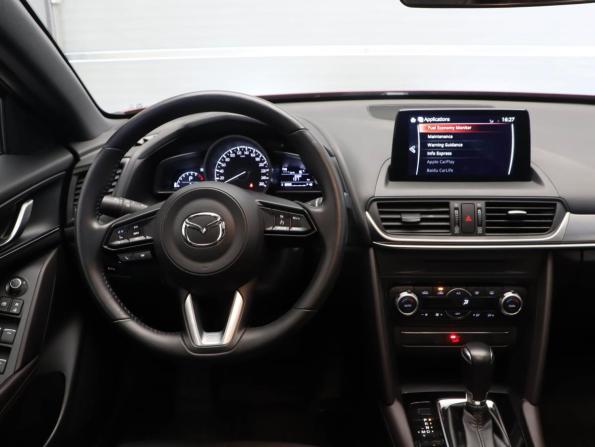 Mazda CX-4 I Рестайлинг с пробегом 2023 года, цена 2 790 000 рублей, 31799 км, внедорожник, Автокод Объявления