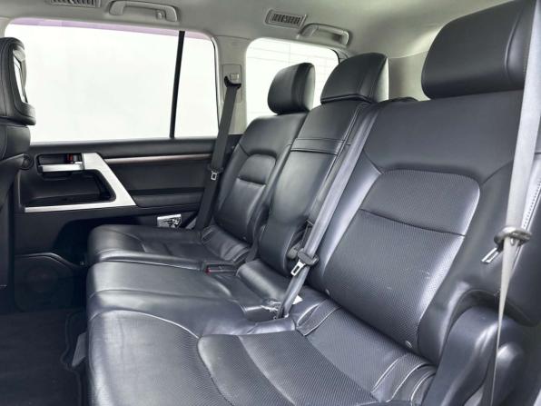 Toyota Land Cruiser 200 Series Рестайлинг 2 с пробегом 2015 года, цена 4 899 000 рублей, 192770 км, внедорожник, Автокод Объявления
