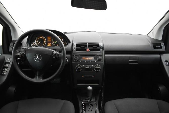 Mercedes-Benz A-Класс II (W169) Рестайлинг с пробегом 2011 года, цена 875 000 рублей, 124086 км, хэтчбек, Автокод Объявления