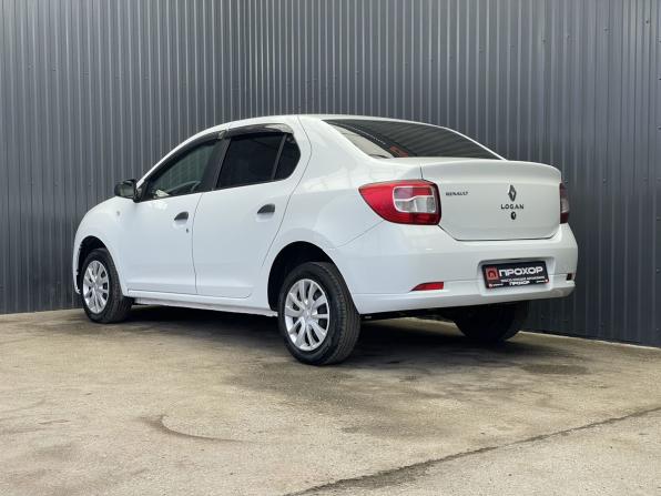 Renault Logan II Рестайлинг с пробегом 2018 года, цена 777 000 рублей, 129314 км, седан, Автокод Объявления