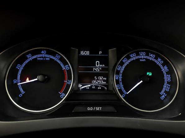 Skoda Rapid I с пробегом 2017 года, цена 1 130 000 рублей, 135292 км, лифтбек, Автокод Объявления