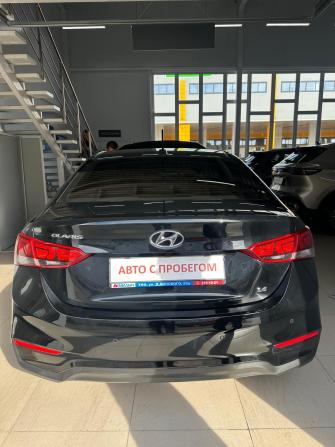Hyundai Solaris II с пробегом 2018 года, цена 1 364 000 рублей, 115300 км, седан, Автокод Объявления