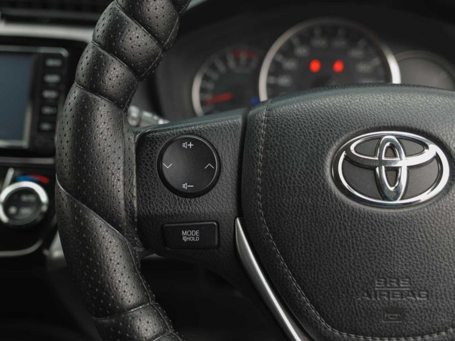 Toyota Corolla XI (E160 E170 E180) Рестайлинг 1 Новосибирск  - изображение 12
