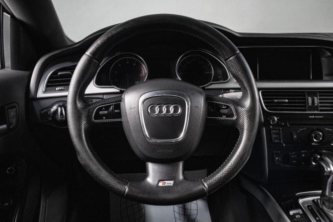 Audi A5 I (8T) Рестайлинг с пробегом 2011 года, цена 1 499 000 рублей, 246013 км, лифтбек, Автокод Объявления