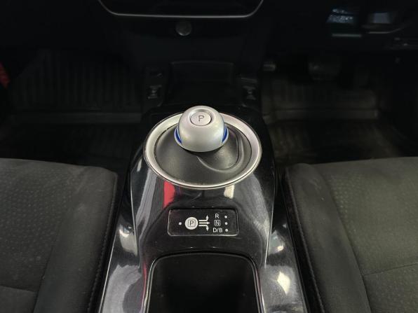 Nissan Leaf I (ZE0/AZE0) с пробегом 2012 года, цена 890 000 рублей, 169000 км, хэтчбек, Автокод Объявления