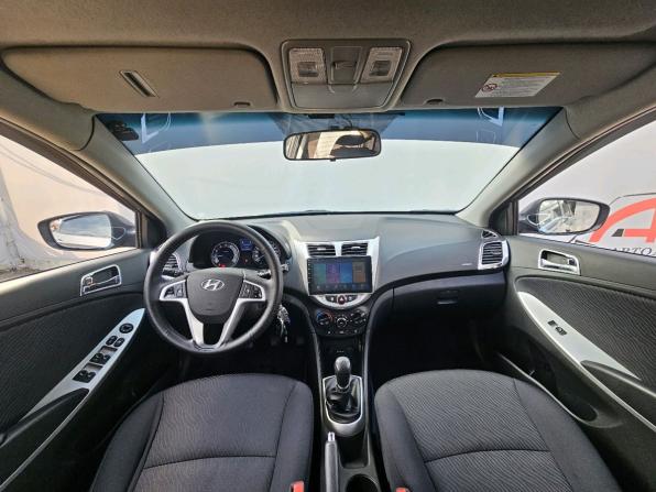 Hyundai Solaris I с пробегом 2013 года, цена 829 000 рублей, 137996 км, седан, Автокод Объявления
