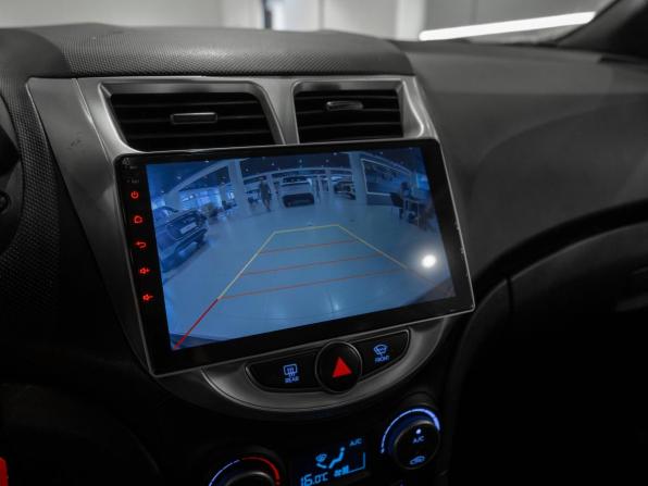Hyundai Solaris I Рестайлинг с пробегом 2015 года, цена 875 000 рублей, 185463 км, седан, Автокод Объявления