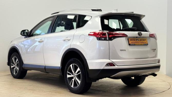 Toyota RAV4 IV (XA40) Рестайлинг с пробегом 2019 года, цена 2 999 500 рублей, 79907 км, внедорожник, Автокод Объявления
