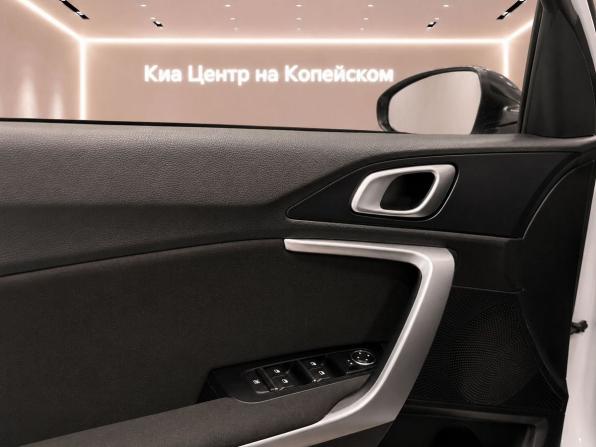 Kia Ceed III с пробегом 2021 года, цена 2 099 000 рублей, 52550 км, хэтчбек, Автокод Объявления