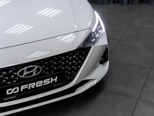 Hyundai Solaris II Рестайлинг с пробегом 2020 года, цена 1 669 000 рублей, 71178 км, седан, Автокод Объявления