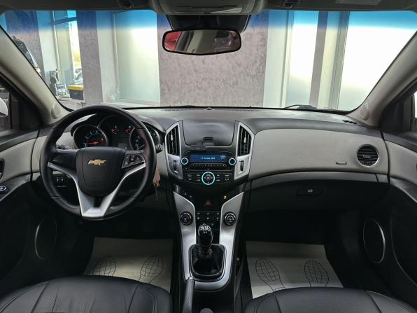 Chevrolet Cruze I Рестайлинг с пробегом 2014 года, цена 799 000 рублей, 188633 км, хэтчбек, Автокод Объявления