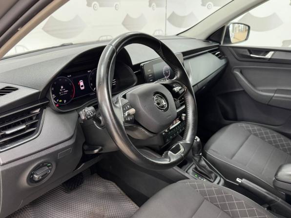 Skoda Rapid II с пробегом 2022 года, цена 1 690 000 рублей, 111220 км, лифтбек, Автокод Объявления