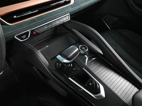 Geely Monjaro I с пробегом 2023 года, цена 2 779 000 рублей, 116930 км, внедорожник, Автокод Объявления