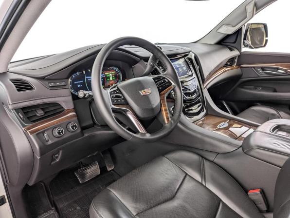 Cadillac Escalade IV с пробегом 2016 года, цена 4 055 000 рублей, 123601 км, внедорожник, Автокод Объявления