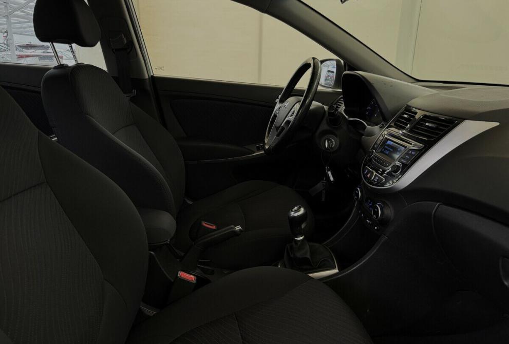 Hyundai Solaris I Рестайлинг Москва  - изображение 11