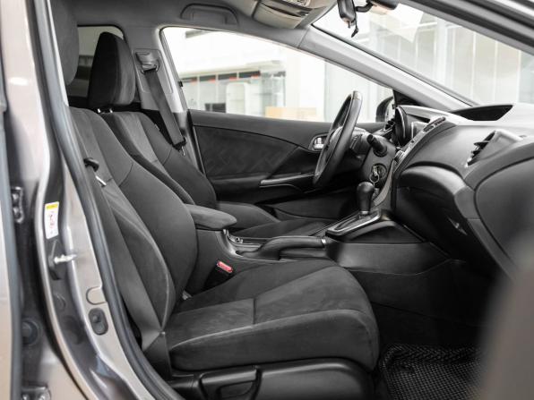 Honda Civic IX с пробегом 2012 года, цена 1 210 000 рублей, 199273 км, хэтчбек, Автокод Объявления