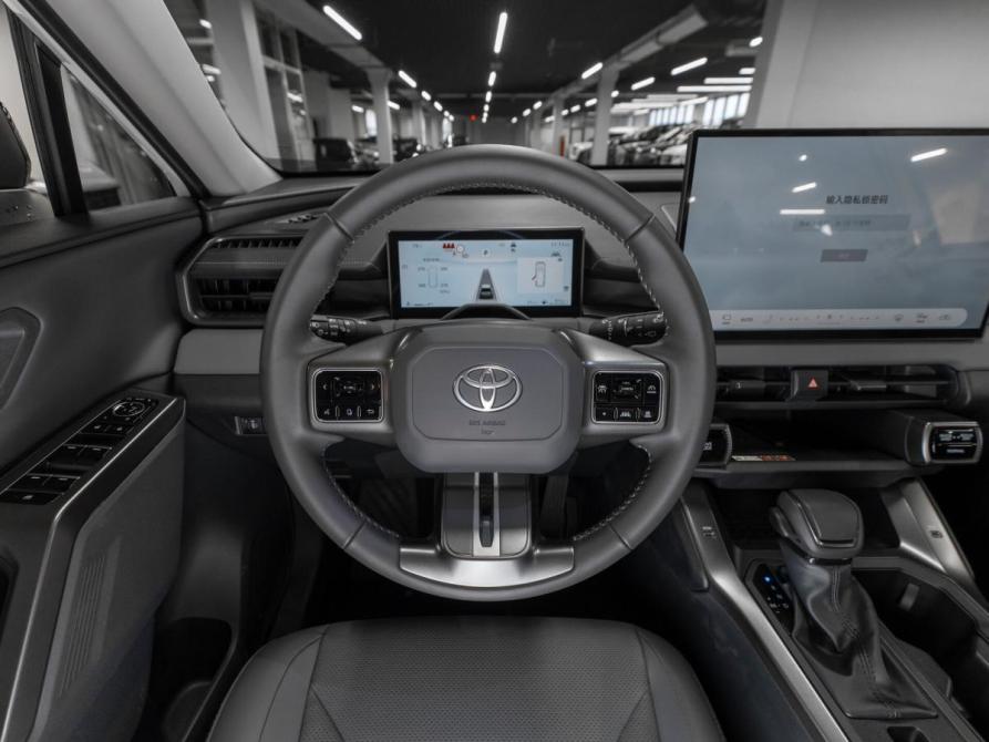 Toyota RAV4 VI (XA60) Москва  - изображение 11
