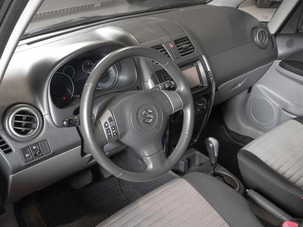 Suzuki SX4 I (Classic) Рестайлинг с пробегом 2013 года, цена 950 000 рублей, 131126 км, хэтчбек, Автокод Объявления