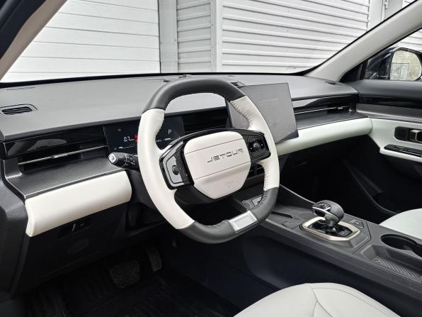 JETOUR DASHING I с пробегом 2023 года, цена 1 988 000 рублей, 25850 км, внедорожник, Автокод Объявления
