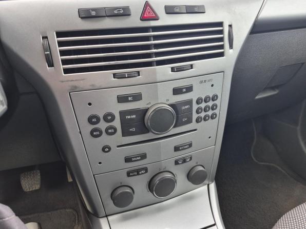 Opel Astra H Рестайлинг с пробегом 2010 года, цена 519 000 рублей, 203815 км, седан, Автокод Объявления