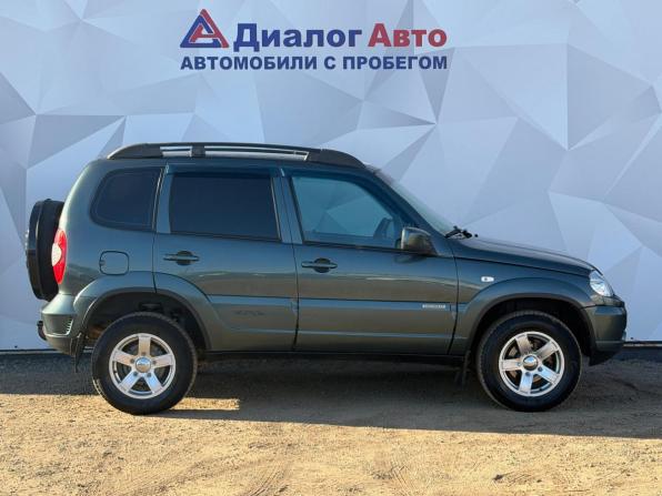 Chevrolet Niva I Рестайлинг с пробегом 2017 года, цена 669 000 рублей, 115000 км, внедорожник, Автокод Объявления