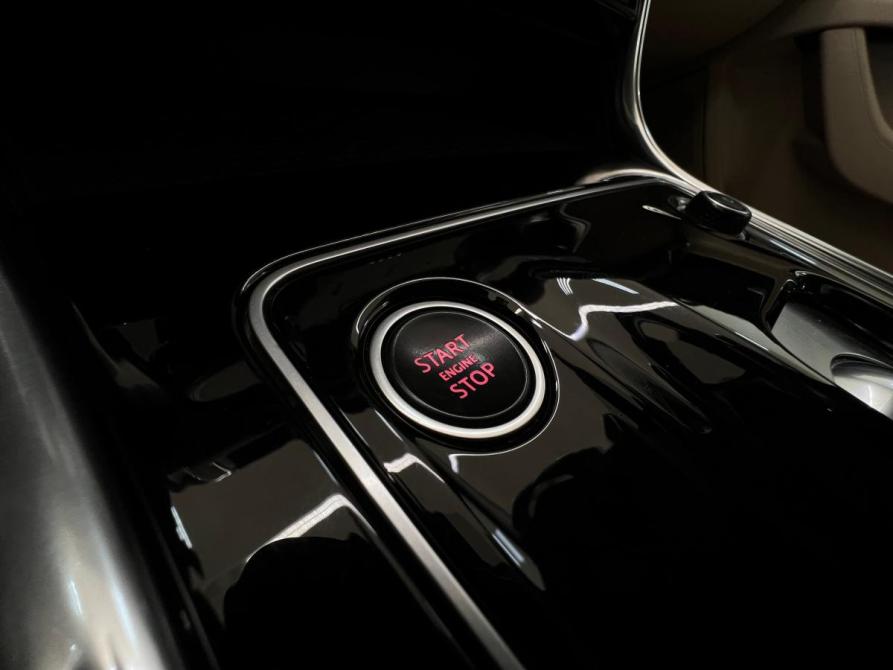 Jaguar XE I Рестайлинг Волгоград  - изображение 25