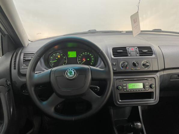 Skoda Fabia II Рестайлинг с пробегом 2011 года, цена 649 000 рублей, 188033 км, хэтчбек, Автокод Объявления