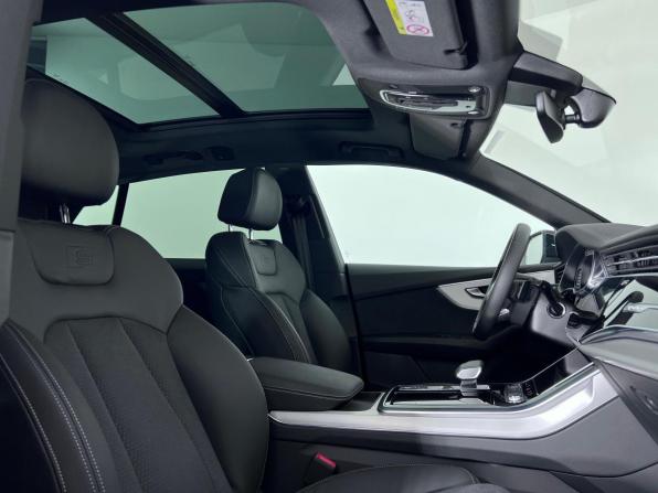 Audi Q8 I (4M) Рестайлинг с пробегом 2024 года, цена 12 350 000 рублей, 50 км, внедорожник, Автокод Объявления