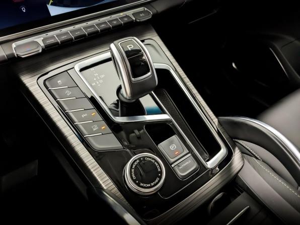 Geely Atlas Pro с пробегом 2023 года, цена 2 075 000 рублей, 27147 км, внедорожник, Автокод Объявления
