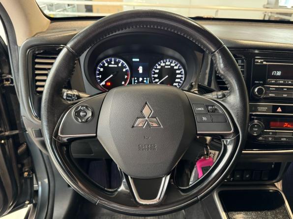 Mitsubishi Outlander III Рестайлинг 3 с пробегом 2019 года, цена 1 770 000 рублей, 180596 км, внедорожник, Автокод Объявления