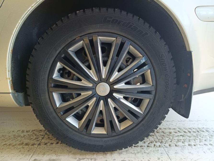 Toyota Avensis II Рестайлинг Челябинск  - изображение 14