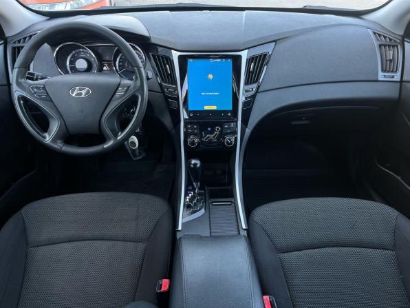 Hyundai Sonata VI (YF) с пробегом 2011 года, цена 920 000 рублей, 260000 км, седан, Автокод Объявления