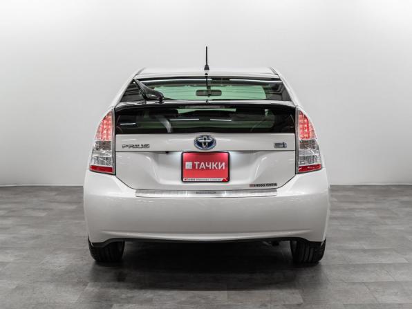 Toyota Prius III (XW30) с пробегом 2010 года, цена 1 000 000 рублей, 214103 км, лифтбек, Автокод Объявления