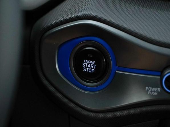 Hyundai Veloster II с пробегом 2018 года, цена 1 577 077 рублей, 153068 км, хэтчбек, Автокод Объявления