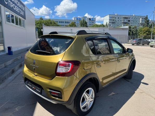 Renault Sandero II с пробегом 2017 года, цена 989 900 рублей, 131820 км, хэтчбек, Автокод Объявления