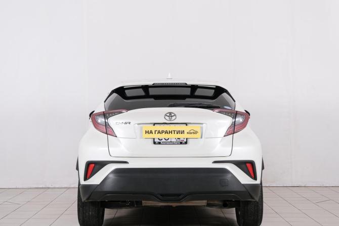 Toyota C-HR I с пробегом 2018 года, цена 1 899 000 рублей, 113000 км, внедорожник, Автокод Объявления