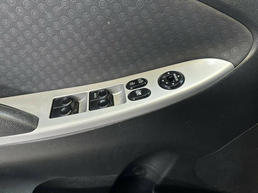 Hyundai Solaris I Набережные Челны  - изображение 6