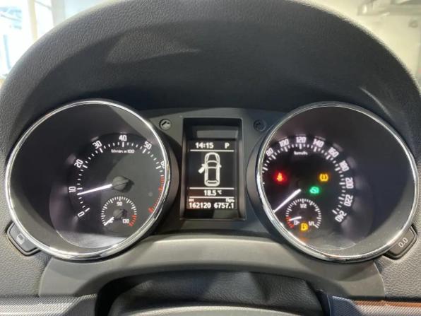 Skoda Yeti I Рестайлинг с пробегом 2014 года, цена 1 179 000 рублей, 162120 км, внедорожник, Автокод Объявления