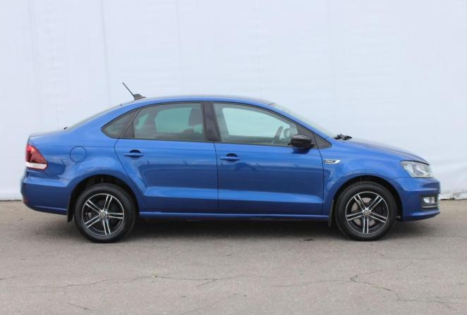 Volkswagen Polo V Рестайлинг с пробегом 2018 года, цена 1 360 000 рублей, 96605 км, седан, Автокод Объявления