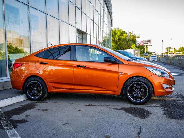 Hyundai Solaris I Рестайлинг с пробегом 2015 года, цена 758 000 рублей, 185756 км, седан, Автокод Объявления