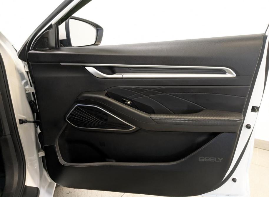 Geely Emgrand II Санкт-Петербург  - изображение 24