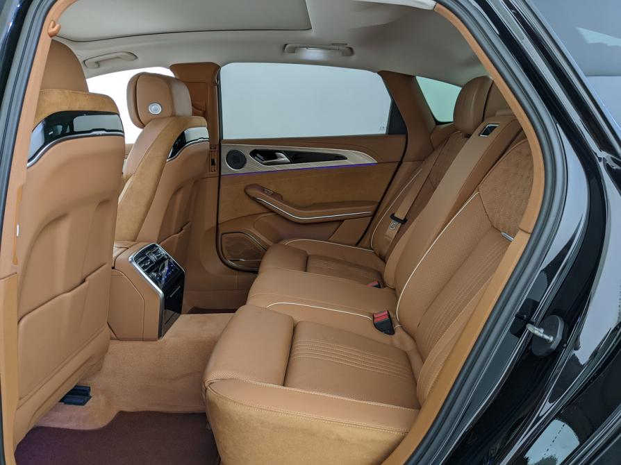 Hongqi H9 I Москва  - изображение 12