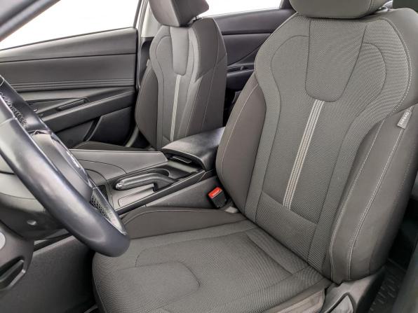 Hyundai Elantra VII (CN7) с пробегом 2022 года, цена 1 810 000 рублей, 70157 км, седан, Автокод Объявления