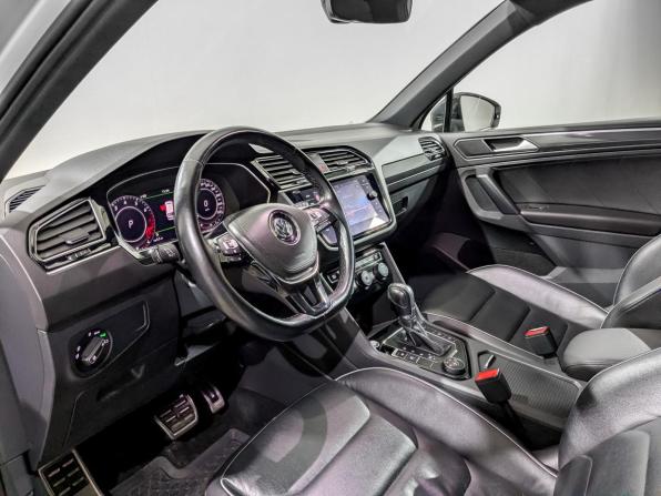 Volkswagen Tiguan II с пробегом 2018 года, цена 2 700 000 рублей, 132695 км, внедорожник, Автокод Объявления
