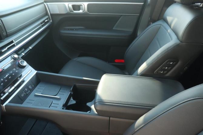 Hyundai Santa Fe V (MX5) с пробегом 2024 года, цена 6 794 000 рублей, 3150 км, внедорожник, Автокод Объявления