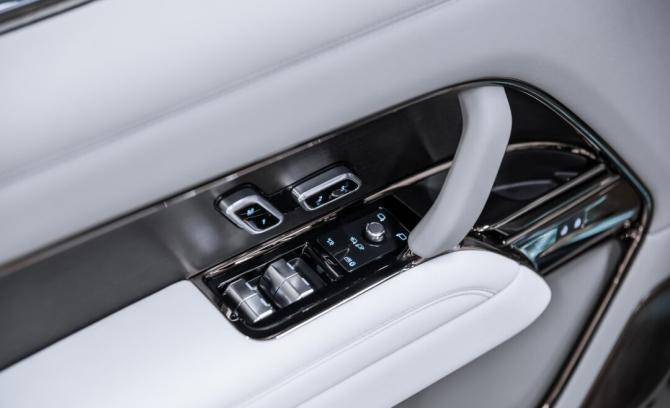 Новый Land Rover Range Rover V 2026 года, цена 34 100 000 рублей, внедорожник, Автокод Объявления