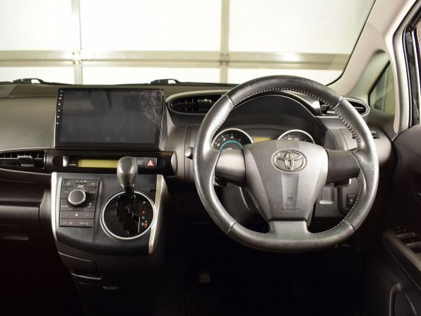 Toyota Wish II с пробегом 2009 года, цена 1 339 995 рублей, 104581 км, минивэн, Автокод Объявления