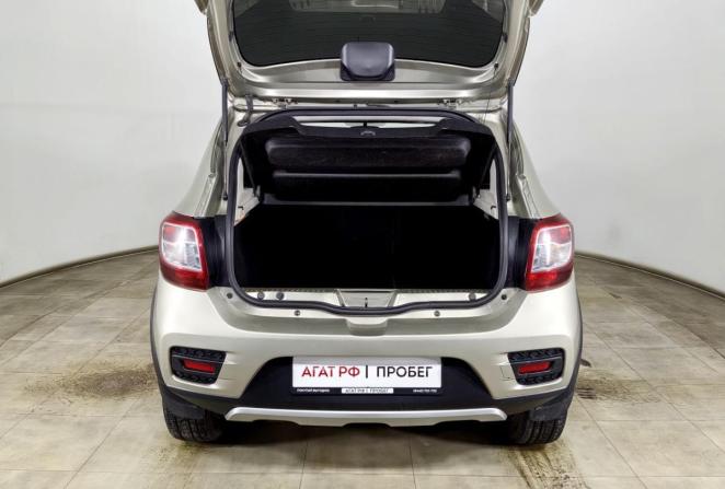 Renault Sandero II с пробегом 2015 года, цена 765 000 рублей, 174960 км, хэтчбек, Автокод Объявления